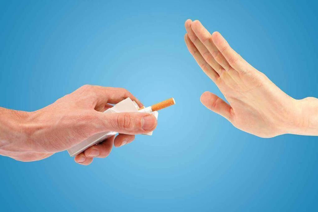 Rejet du tabagisme et du changement dans le corps Photo 1